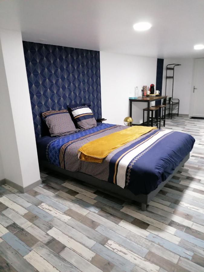 Chambre Prive Chez Chris 维莱塞默斯 外观 照片