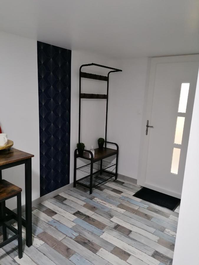 Chambre Prive Chez Chris 维莱塞默斯 外观 照片